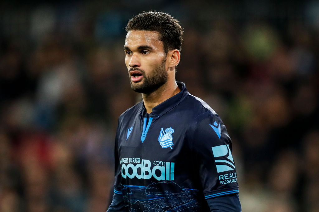 BBCSport's tweet photo. 👀 Real Sociedad have reportedly offered striker Willian José on loan to Manchester United.

🤫 It's all in the gossip 👉 https://t.co/4S5mtxnxHW

#mufc #bbcfootball https://t.co/t9BnOgWjTb