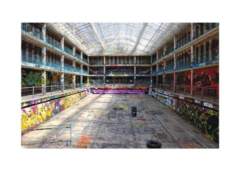 TEVEA est ravie au travers de cette magnifique soirée caritative organisée par l'ARCO à la Chambre des Notaires de Paris, de soutenir l'institut Curie et la recherche contre le cancer.
Nicolas MARTIN Piscine Molitor, Paris 16e.