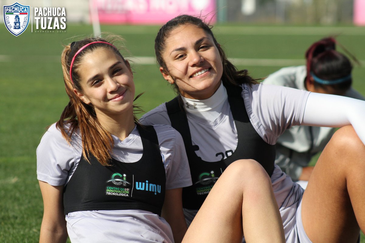 TuzosFemenil's tweet photo. Jueves casi viernes, casi quincena, casi puente y casi partido de las Tuzas.😍😍😍

#TuzasHoy💙⚽ https://t.co/dmebBYoMOB