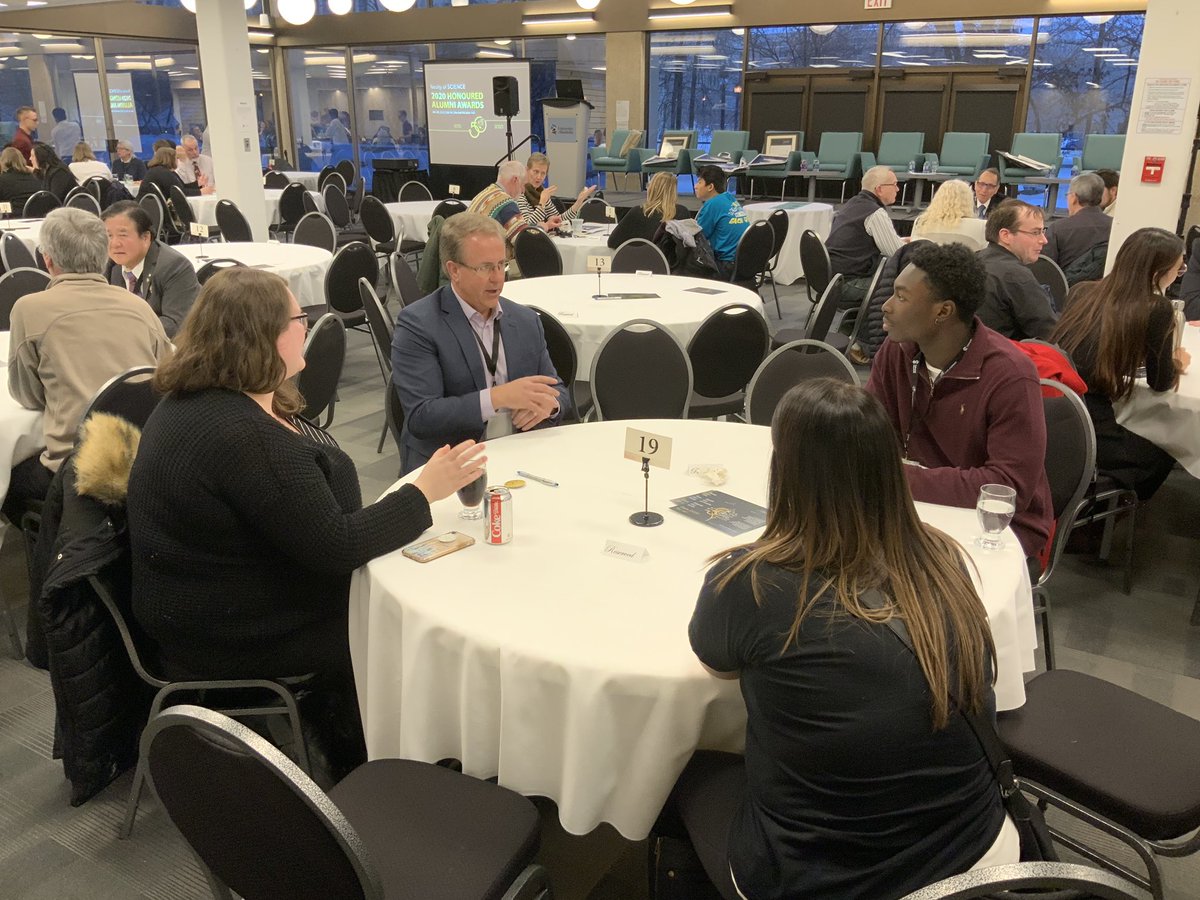 umanitobasci's tweet photo. It’s all about the networking! Learning, sharing and communicating together at the 2020 Honourable Alumni Awards! #umanitobasci #umanitoba #yourfutureinscience https://t.co/CnihYSxP0f