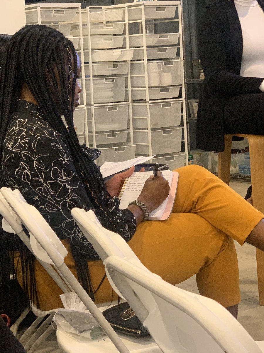 ColorCommntwk's tweet photo. #ColorCommATL Power of the Pivot - professional advice from some of the A’s influential #UpliftingWomenofColor https://t.co/joXzriPftw