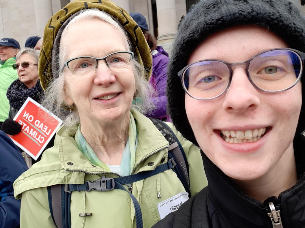 Shout out to all the Unitarian Universalists at #EnviroLobbyDay, including folks from <a href="/SaltwaterUU/">Saltwater UU Church</a> and <a href="/UUC_Seattle/">University Unitarian</a>. We asked WA legislators to support #cleanfuelsnow because we respect the interdependent web of all existence of which we are a part. <a href="/UUA/">UUA</a> <a href="/UUMFE/">UU Ministry for Earth</a> <a href="/UUClimateAction/">UU Climate Action</a>