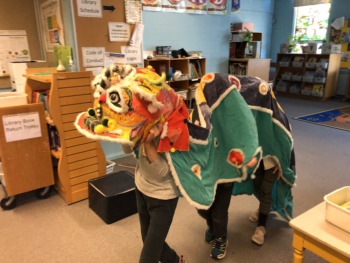 Angel04brea's tweet photo. Having fun with Lion Dance in celebration of the Lunar New Year. #drama @ClintonTDSB https://t.co/TMecikrJ6A