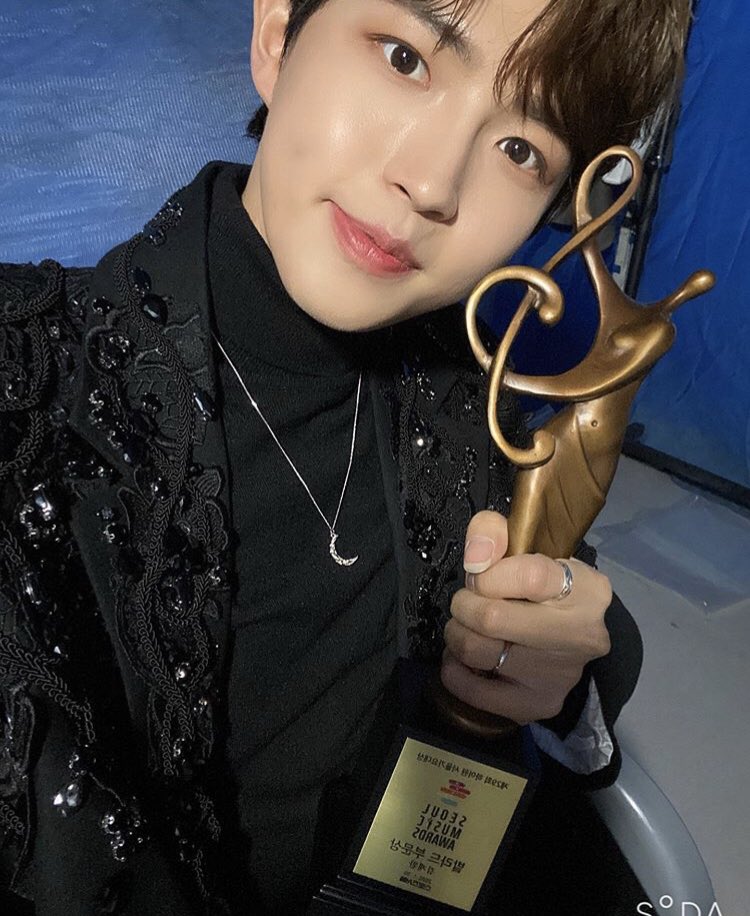 ✧* ･ﾟ♡day 30 〈jan 30th〉ahhh I’m so so proud of you bub you deserve this award and so so many more you so hard working, passionate, talented, and literally the cutest human being  I hope you continue to strive in ur career but don’t over work yourself love youu