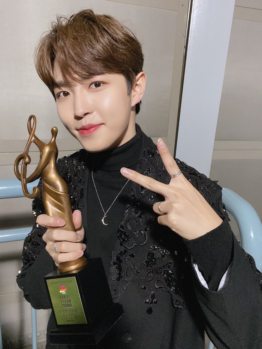 ✧* ･ﾟ♡day 30 〈jan 30th〉ahhh I’m so so proud of you bub you deserve this award and so so many more you so hard working, passionate, talented, and literally the cutest human being  I hope you continue to strive in ur career but don’t over work yourself love youu