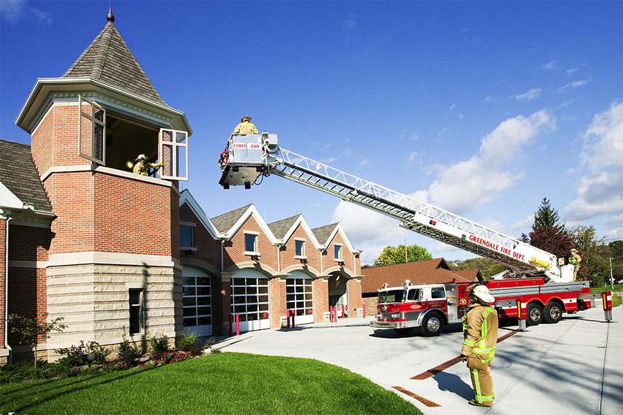 FirehouseNews's tweet photo. Architect Dean Sparaco explains why departments that hold firefighter training in the highest regard incorporate that element into the design of new stations. #StationDesign #Firehouse https://t.co/Em6JBw51DC https://t.co/yF8DPPo9Mq