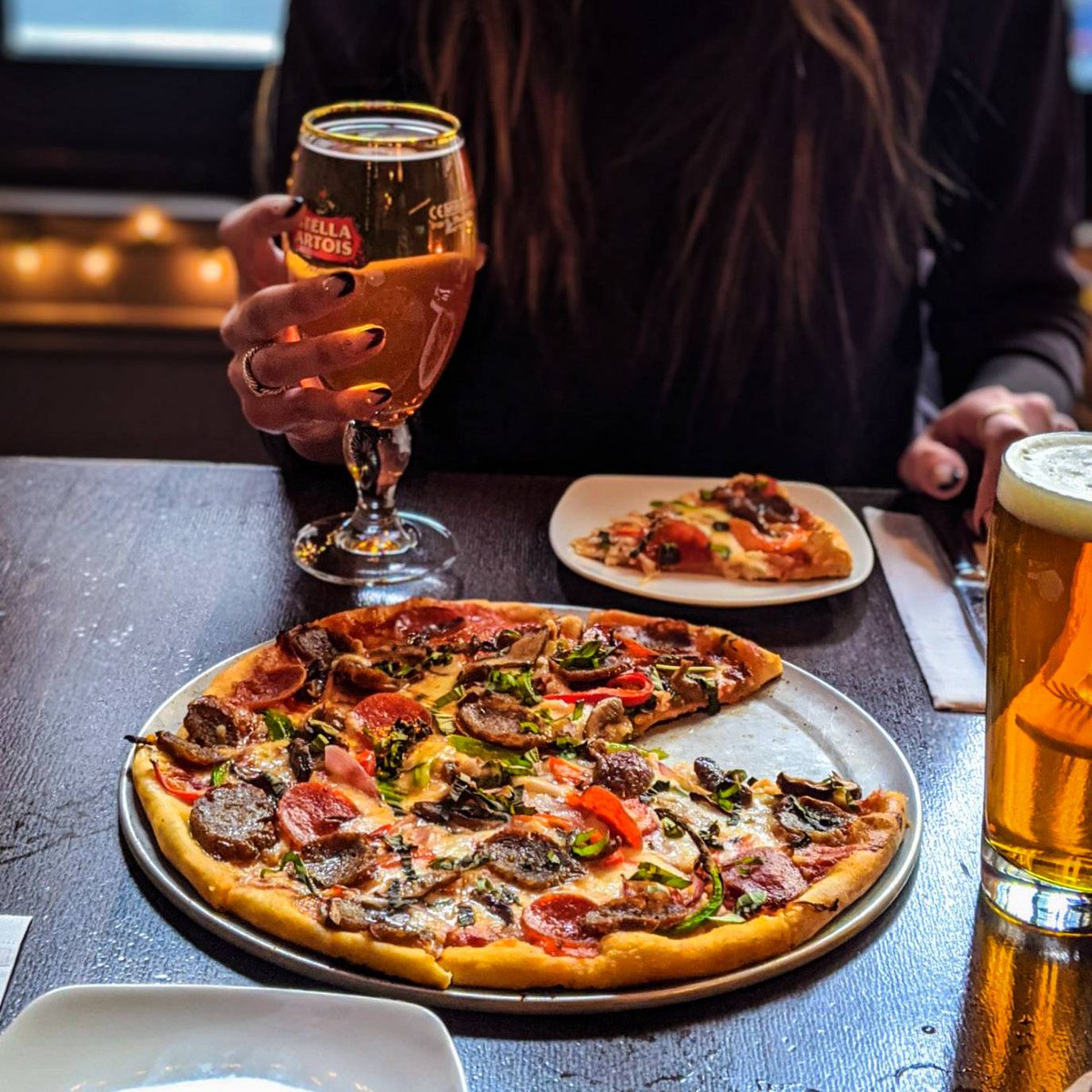 IvyBarNyc's tweet photo. New Specials! Try our Supreme Pizza loaded with pepperoni, sweet italian sausage, peppers, mushrooms and onions!🍕🍕🍕 https://t.co/kDItGRICFK