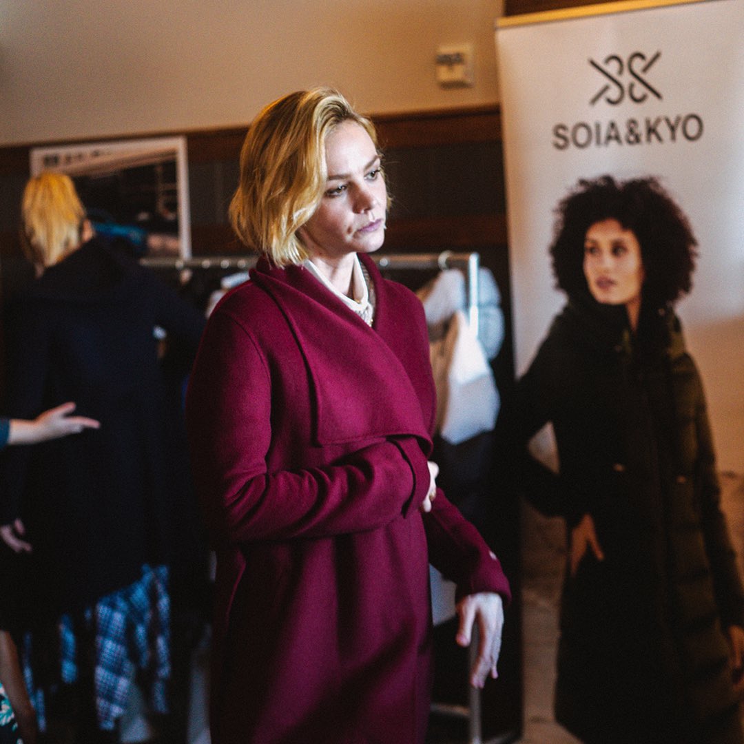 SOIAANDKYO's tweet photo. What an incredible time at Sundance 2020! In case you missed it, here's a recap ♥️ @DEADLINE #ElisabethMoss #CareyMulligan #SiennaMiller #Sundance2020 #Sundance #colourpalette #fw19 #fallwinter2019 #luxe #outerwear #soiaandkyo https://t.co/WH8NBfZGiw