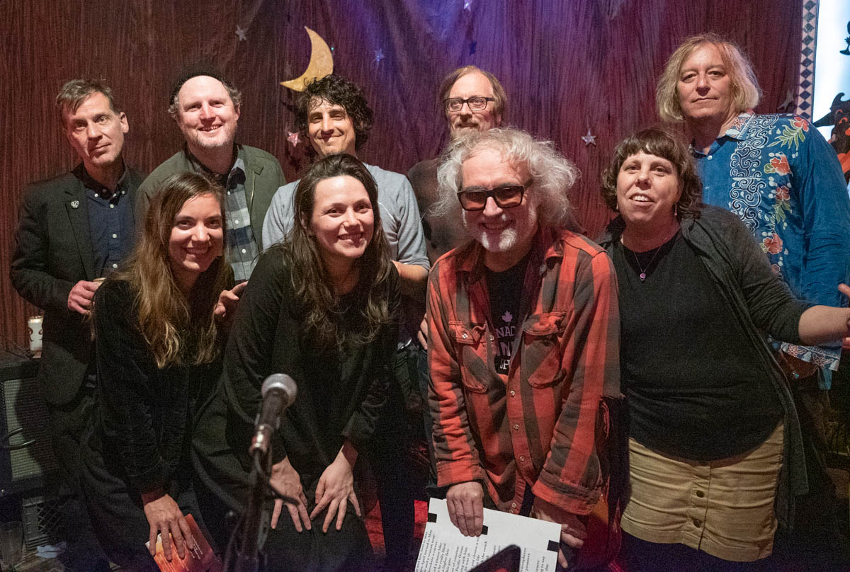 humanclock's tweet photo. Last night I took a group photo of the Minus 5 after their show, concluding their run of weekly gigs at the Laurelthirst Pub. With @ScottMcMinus5, Peter Buck, @caseyneill @ConleeJenny @themeofwe, Alia Farah, Tucker Jackson, @Pahoolie, and Jim Talstra. https://t.co/qsVUTI6CUi