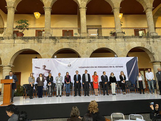 angelicadelap's tweet photo. Leyes locales de #Jalisco en materia de: #DesapariciónDePersonas tanto forzada como cometida por particulares, #ATencionAVictimas y #DeclaracionDeAusencia lograrán la integración del Estado al #SistemaNalDeBusqueda El #ParlamentoAbierto legitimará su proceso. Gracias x invitarme https://t.co/jreKKQe71q
