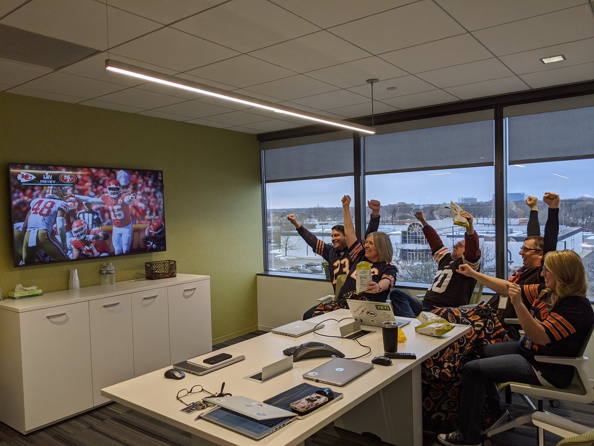 Who says you can't have fun at work! #jerseyday #wearealliant #makingprocurementcool