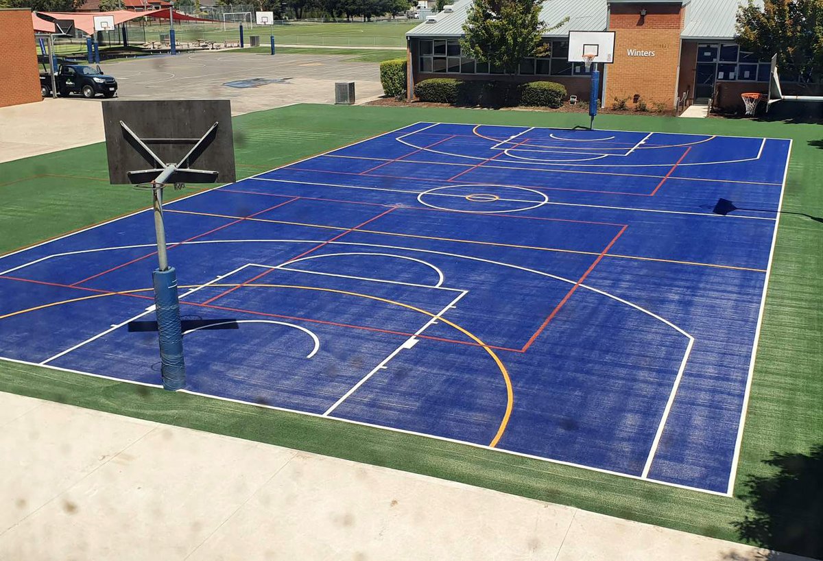 EasyTurf_au's tweet photo. A birds eye view of the latest school surface we just transformed into a multipurpose sports field #Altona #syntheticgrass #easy #easyturf.com.au https://t.co/SlpOTVi5M7