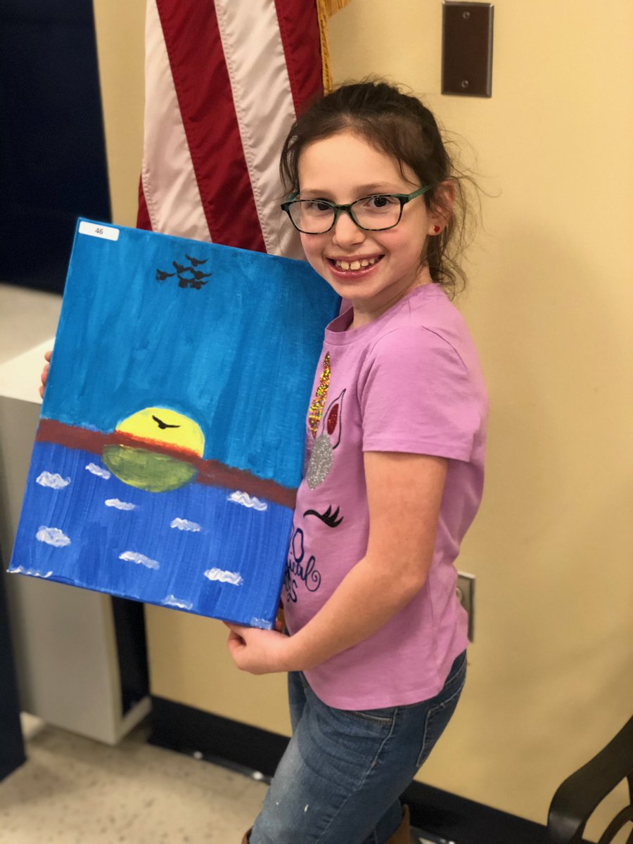 WestfallCarly's tweet photo. @RinggoldNorth Art Fair The girls are having a good time!! https://t.co/iNmQb9vnYI