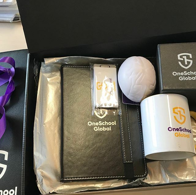 donjeany's tweet photo. What a nice #welcome to work at the end of our first week https://t.co/qlNs5DEIU3 https://t.co/WySGnIspgQ