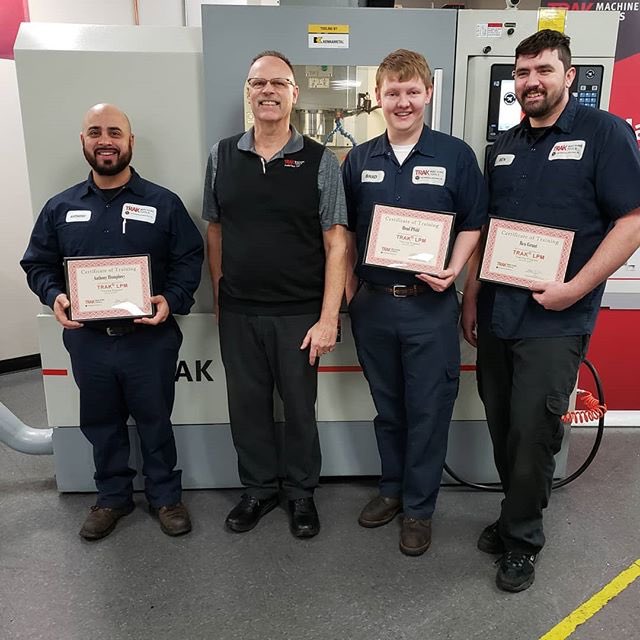 Repost from @trakingpat
Congrats to all of these great technicians for completing their LPM training course!
#southwesternindustries
#prototrak #trakmachinetools