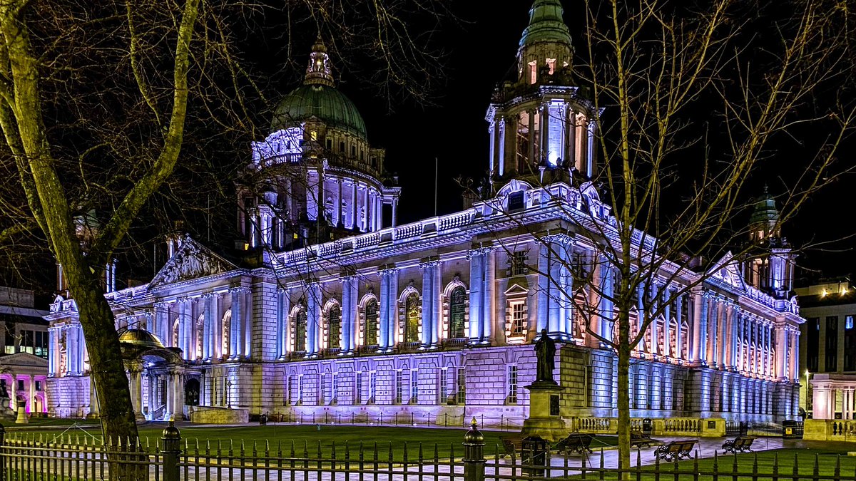 ElevatedImaging's tweet photo. City Hall with iPhone night before last @ThinkBigImages @Love_Antrim @angie_weather https://t.co/aBGj0VJXQE