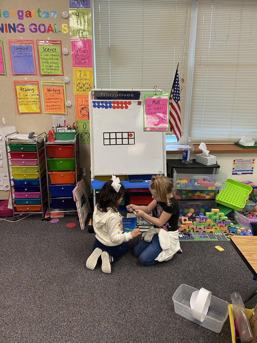 erbonacci's tweet photo. These teachers were working hard during purposeful play! Their lesson was over the number 1️⃣ #iteachk #opsplays https://t.co/vboDLZbV6s
