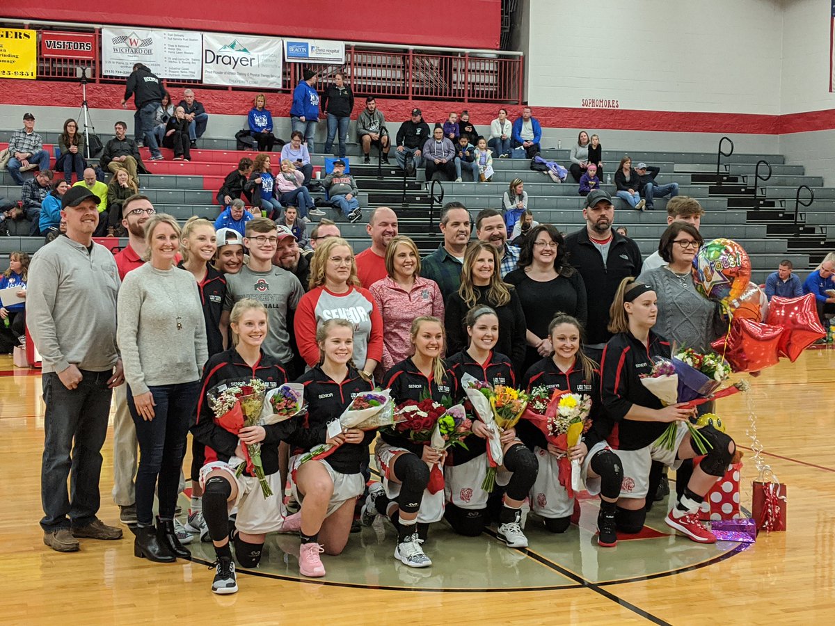 BTHS_GSturgeon's tweet photo. So proud of our Lady Tiger SENIORS. You are all amazing women and I can't wait to see what the future brings for you all. #BTBetterTogether https://t.co/VYqU4eSKAI