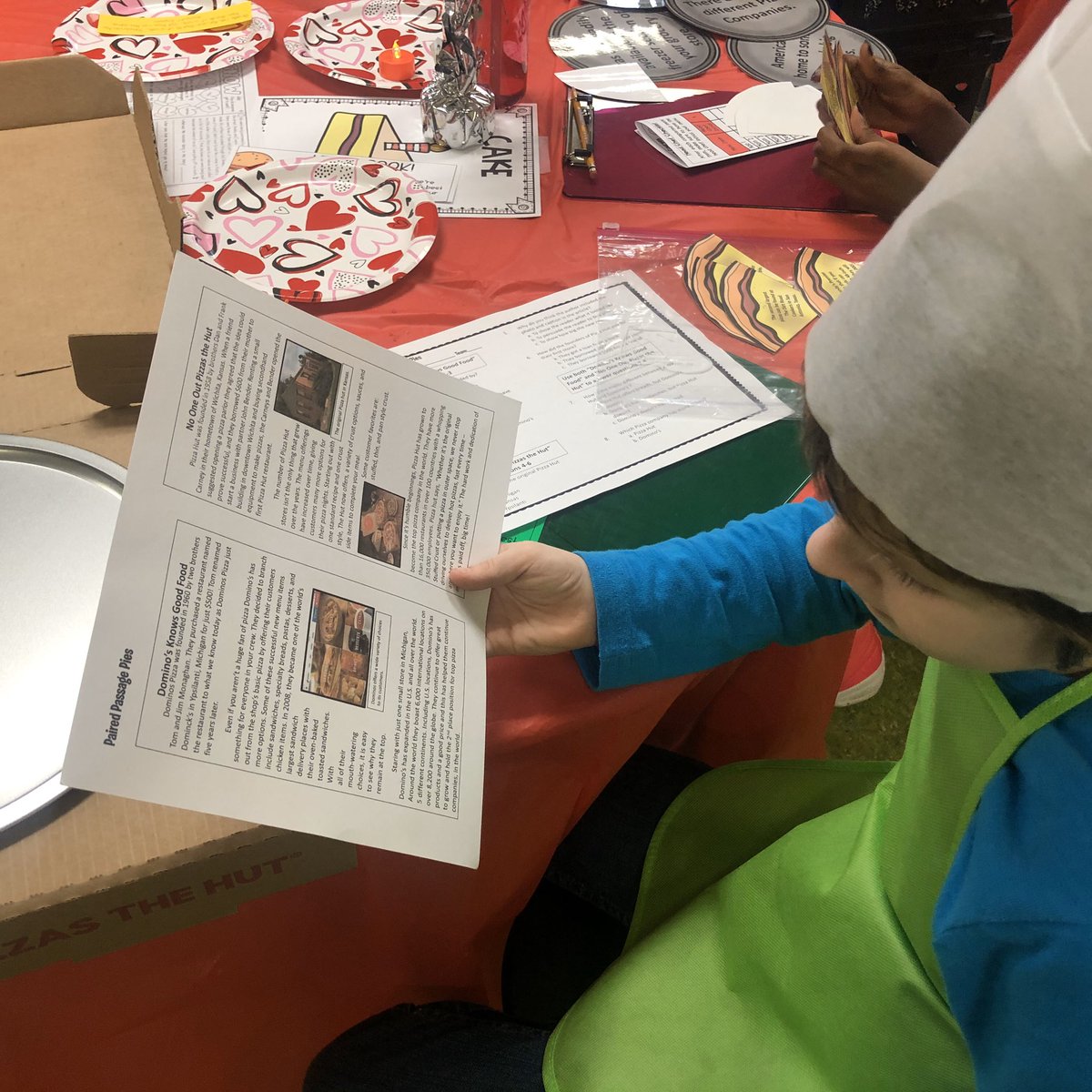 OESrockSTARS's tweet photo. If you have not dined in Cashion’s 3rd Grade Cafe, then you’re likely yet hungry! Today’s menu by the chefs included: Main Ideas/Supporting Details &amp; Equivalent Fractions! These students are full! Thanks, Ms. Cashion, for engaging your learners in such meaningful ways! @suptking https://t.co/dcfFZ8RPuk