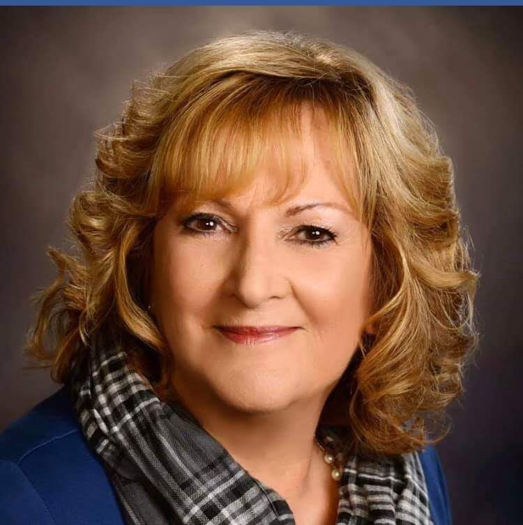 BUSDSup's tweet photo. Congratulations to our very own Trustee Diane Ferrucci for being selected as the ACSA Region 4 Women in School Leadership winner.  She will be recognized at the annual Regions 2, 3, 4 Women in School Leadership awards banquet this Spring. Well deserved! https://t.co/0cfybpP7iW