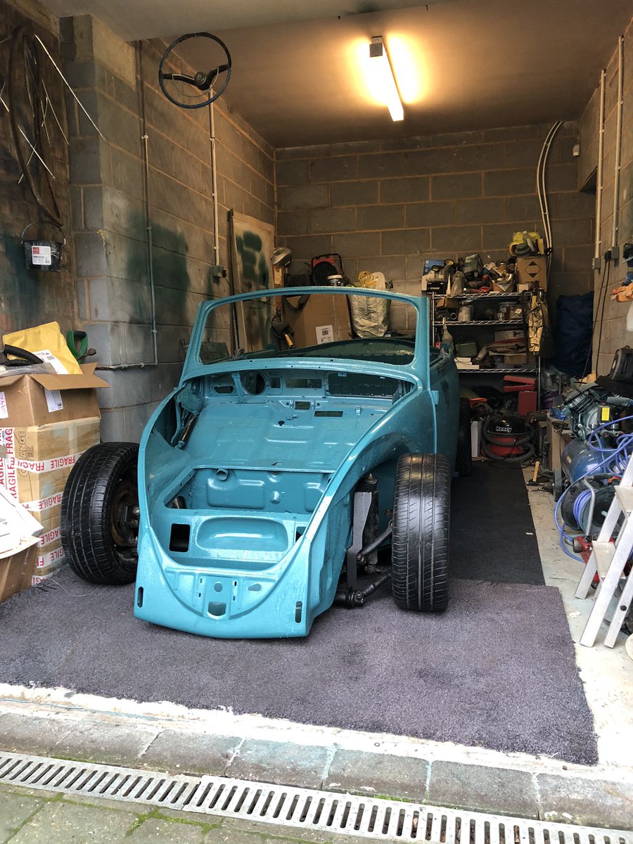 nige1171's tweet photo. Update on my Karmann Cabrio build: air ride, big 2387cc aircooled motor, sitting on chrome and detailed fuchs https://t.co/LwvHERBOvh