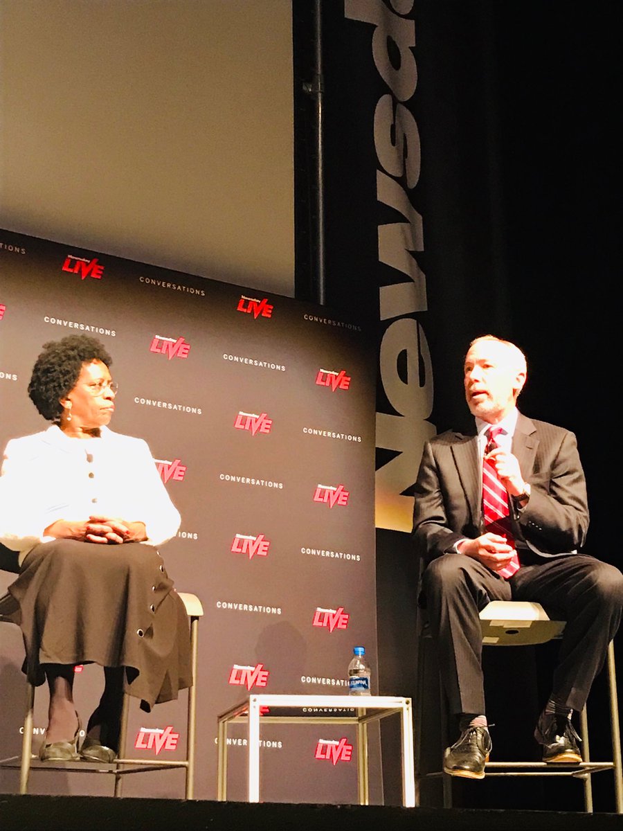 mauramcdermott's tweet photo. Duncan MacKenzie of ⁦@NYSAR_News⁩ says his group supports proposed changes such as more oversight of fair-housing training for real estate agents. @Newsday Town Hall #LIDivided https://t.co/UvKS8f46Pm