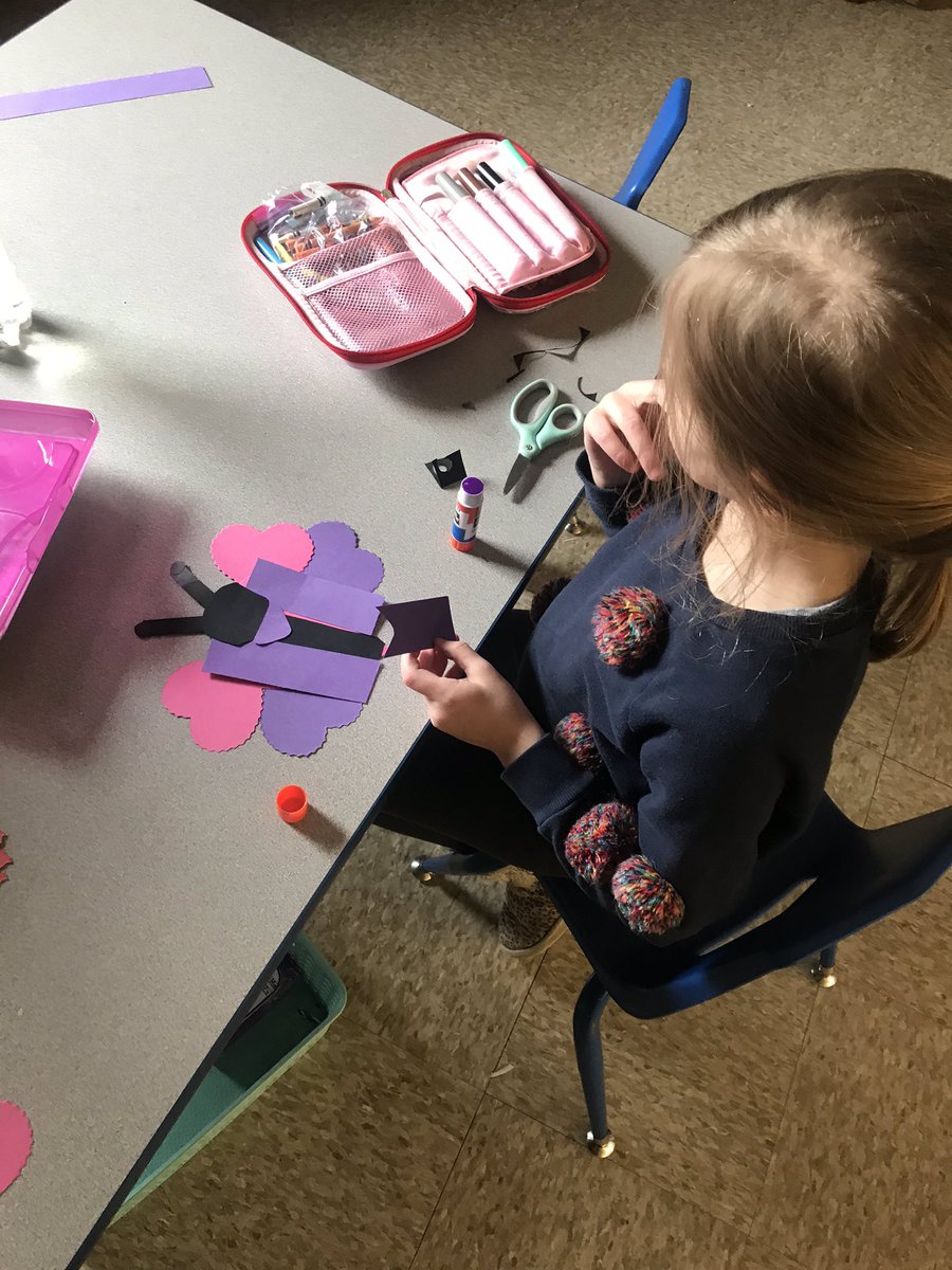 MrsBentin's tweet photo. Love when I get to have creative time with my kiddos. They amaze me daily! ❤️ #WSWildcatPride #happyclassrooms #ITeachK https://t.co/HQuPMwdpC6