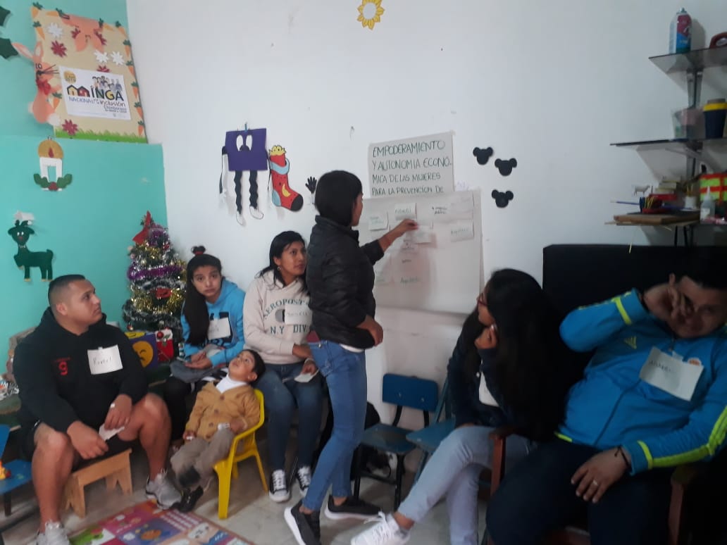 PontonRamiro's tweet photo. La modalidad Creciendo con Nuestros Hjos CNH de @InclusionEc permite que niños, niñas y sus familias se desarrollen integralmente. Propiciamos una sociedad sin ningún tipo de violencia gracias a #EscuelaDeFamilias. @IvanGrandaM https://t.co/iviJRy8NGW