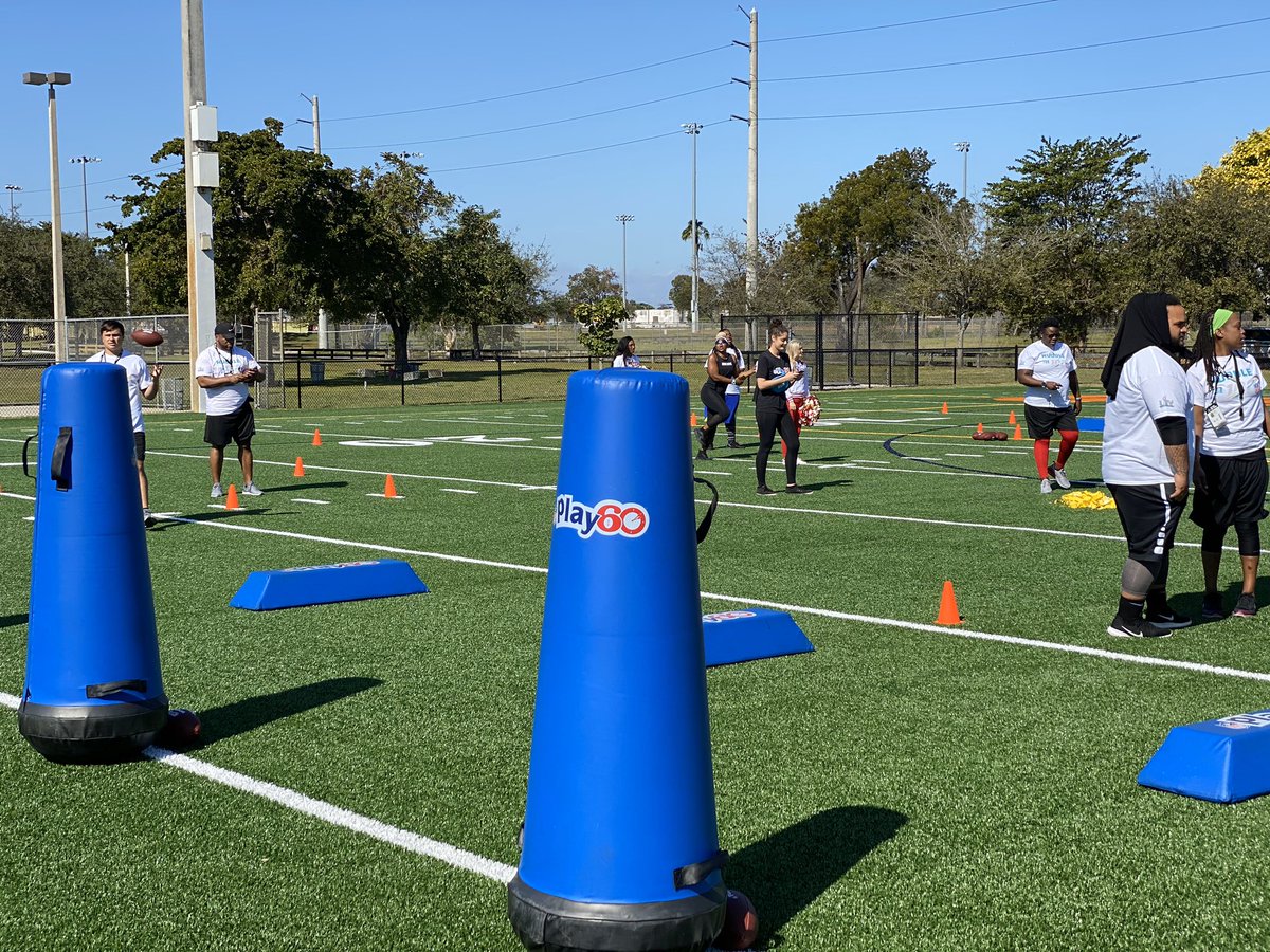 Director Daniel Junior tweet media