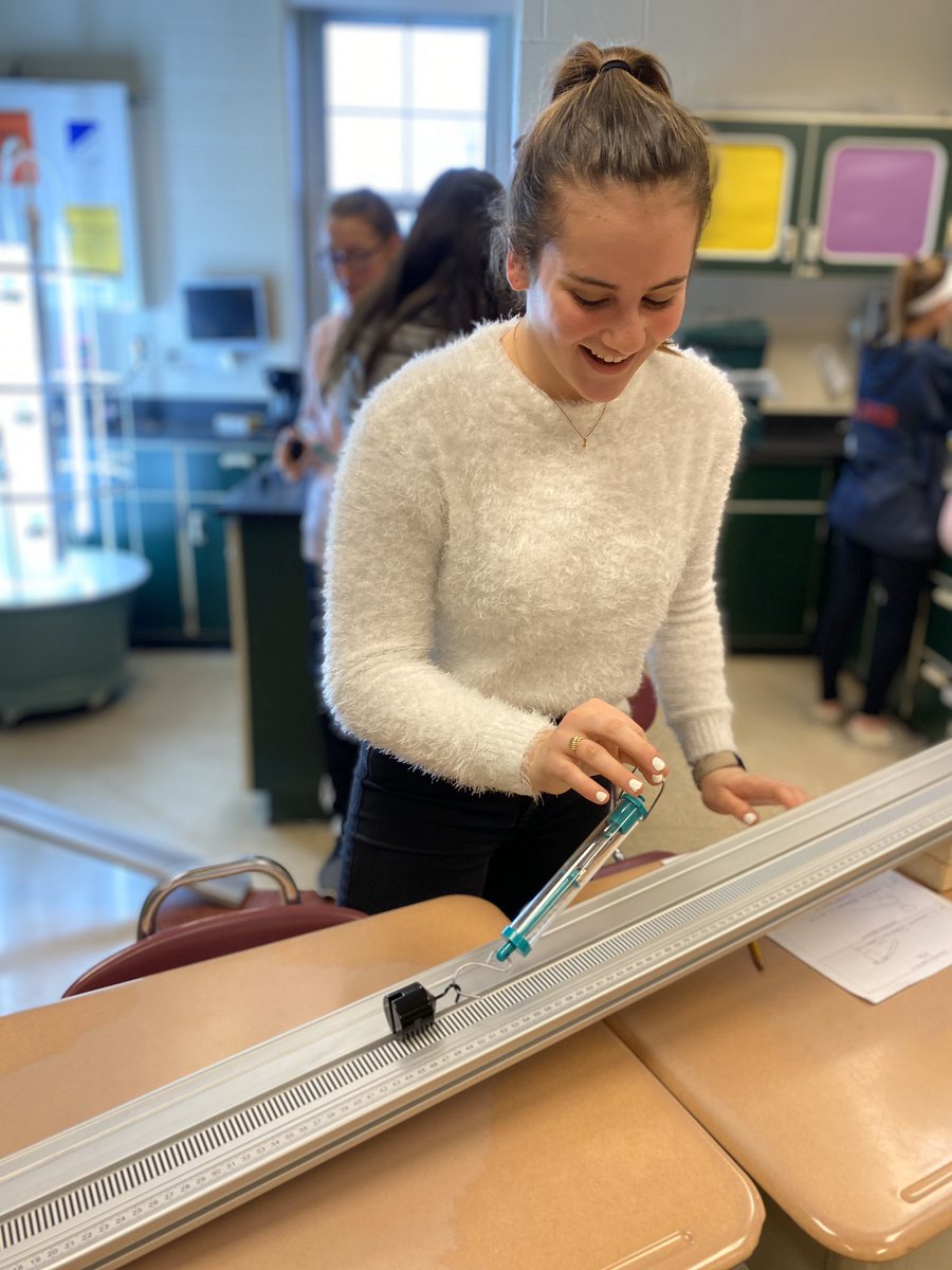 MrsGrenter's tweet image. #8Blue was very busy preparing for our Simple Machines Performance Assessment which begins tomorrow!  @GHMSBuckskins #handsonscience #authenticassessment