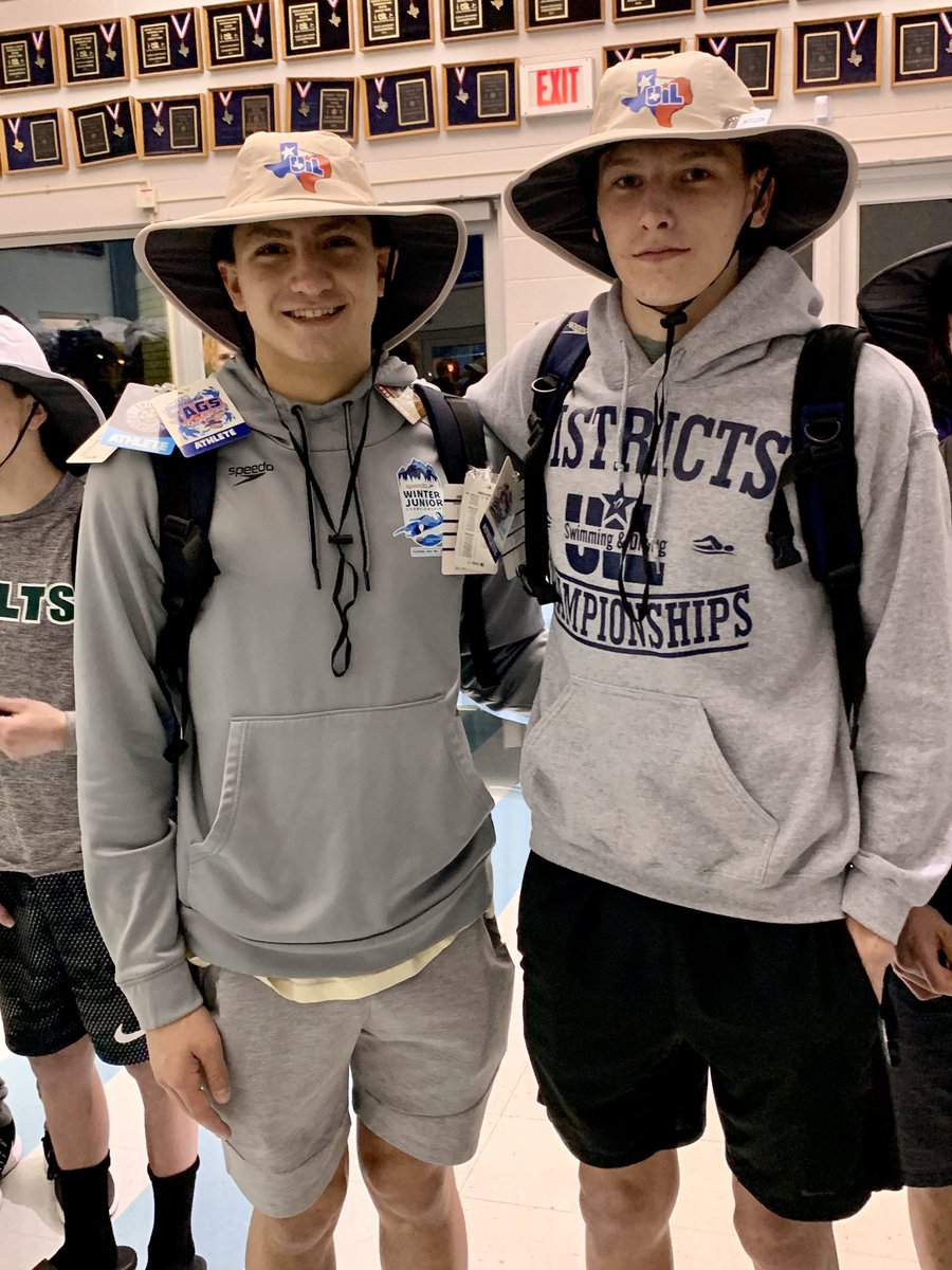 VikingLhs's tweet photo. Goof balls. Day 1 at Region meet. @LamarHigh #isniffchlorine #theresnosun #itsanindoorpool @coltswim https://t.co/zsu349xLF2