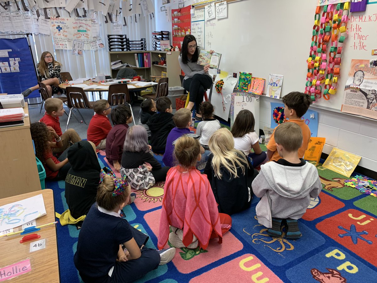 phillipsmrsh1's tweet photo. Celebrating Literacy Week with special guest speakers Jenna Sanders, Human Resources, and Mr. Pagano, our Vice Principal. The students loved it.@PineGroveAP @PGES_Principal https://t.co/GKBGLoofjF