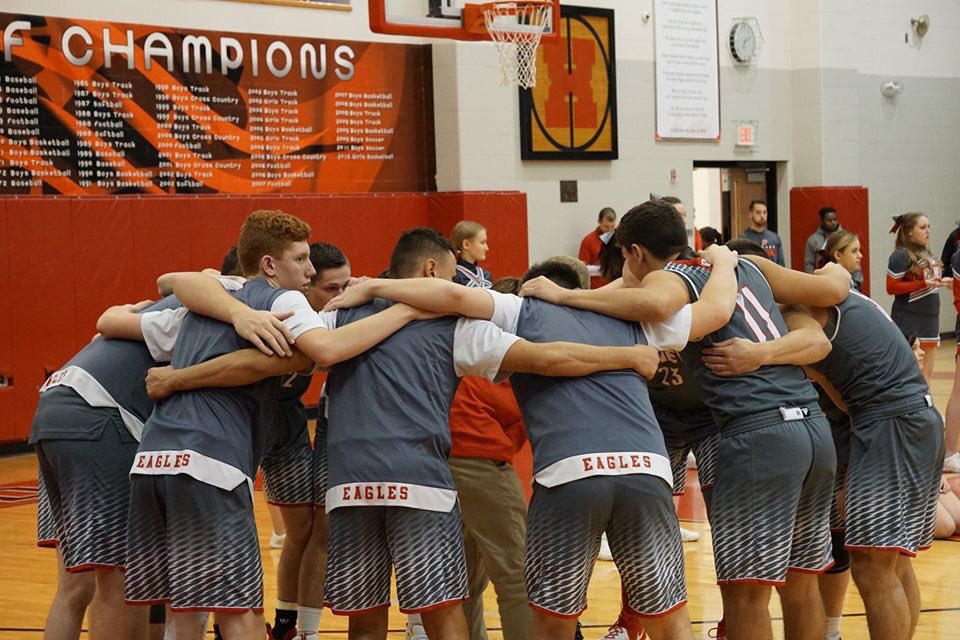 GHSstudsect20's tweet photo. ‼️SENIOR NIGHT TOMORROW ‼️
come out and support our boys basketball team tomorrow night for senior night!🏀
THEME: RED OUT‼️
⏰: F 4:30 JV 5:30 V 7:00
📍GHS
Seniors will walk around 6:30-7 o’clock!!! COME AND SUPPORT!!!
#beatPerry‼️ https://t.co/BGzpX82Yb2