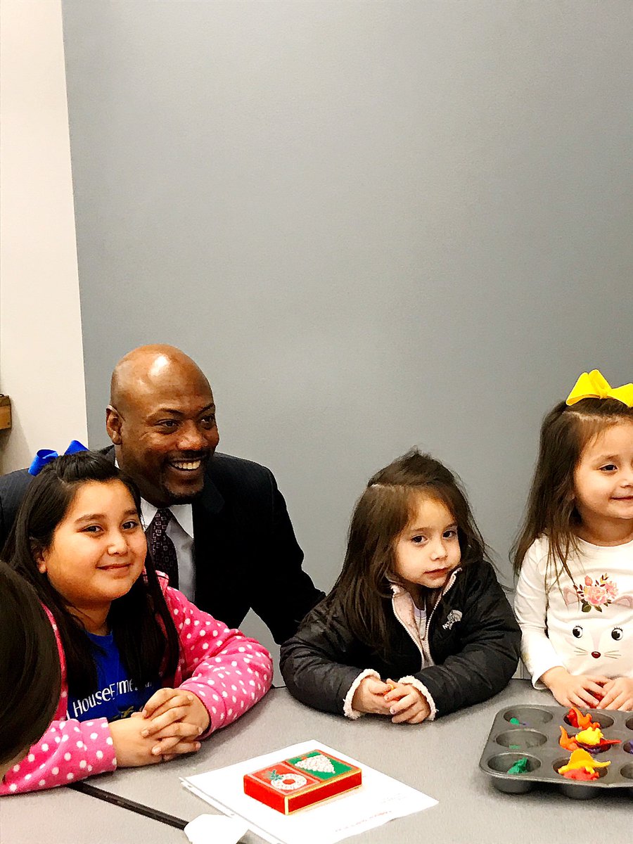 RCPS_EarlyLearn's tweet photo. We had a fun night at our monthly Parent Seminar. This month’s topic is Math.
#promotingschooltransition #kindergartenreadines #parentseminar #math https://t.co/jb8MNXApR8