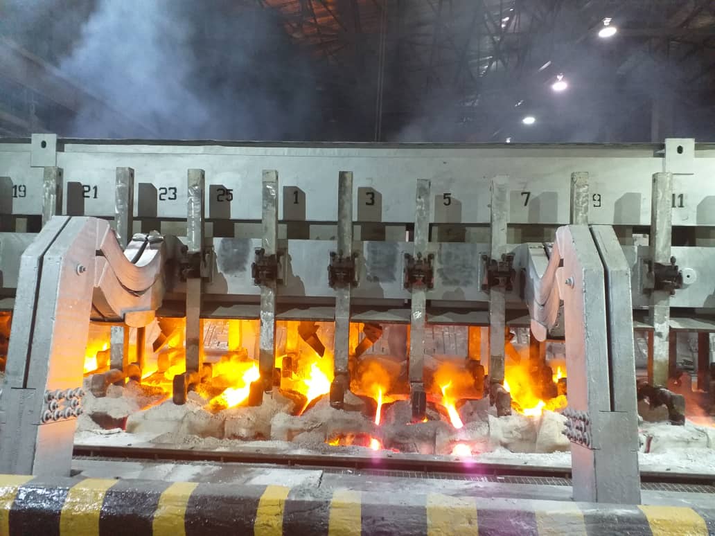 FedeindustriaBO's tweet photo. Felicitamos este reimpulso que hoy nos muestra @VENALUM_CVG con el arranque de sus actividades , reciba su personal un fuerte abrazo , meses de trabajo que hoy dan sus frutos  . Dios bendiga este nuevo inicio . Éxitos y adelante , Guayana lo merece . @sergioarias3 @TellecheaRuiz https://t.co/S97O5ZIzCo