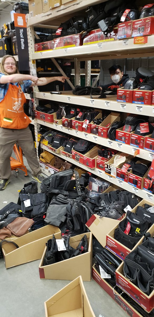 Inupiat11's tweet photo. I have to shout out d25.  Check out all the work at 8944!  You can see Bhaharata and Jason (behind).  Thanks for your hard work, that worth a tweet even during my lunch! https://t.co/3p46aZ3am9