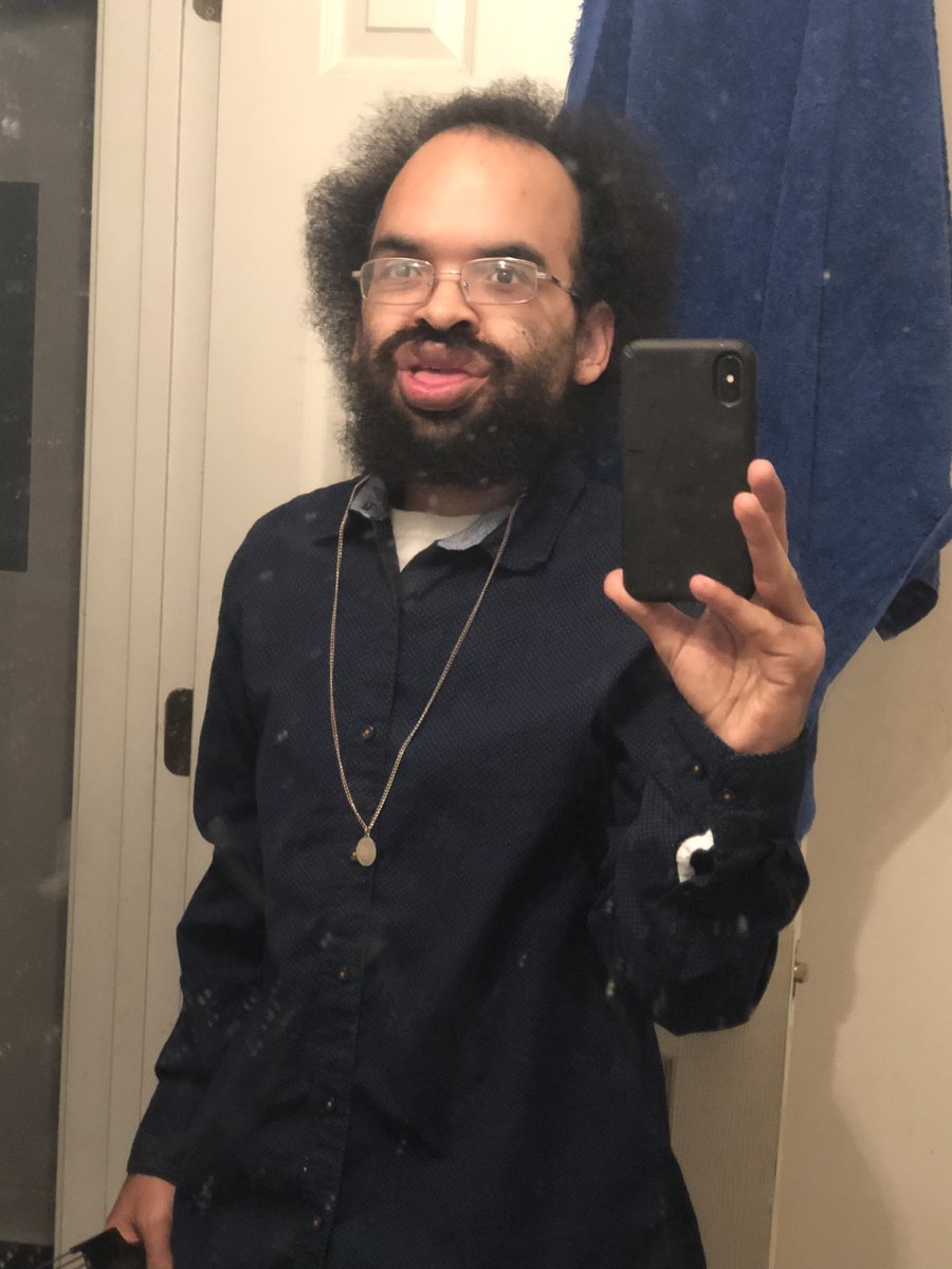 stickygorilla's tweet photo. what a great head of hair #Showtime #sweetwaterbarandgrill #Comedy #StandUp #Jokes #AltCripComedian #CrippledComedy #TheFatBus #NoDisrespectImJusSayin #SeizureAwareness https://t.co/5kCixRlupL