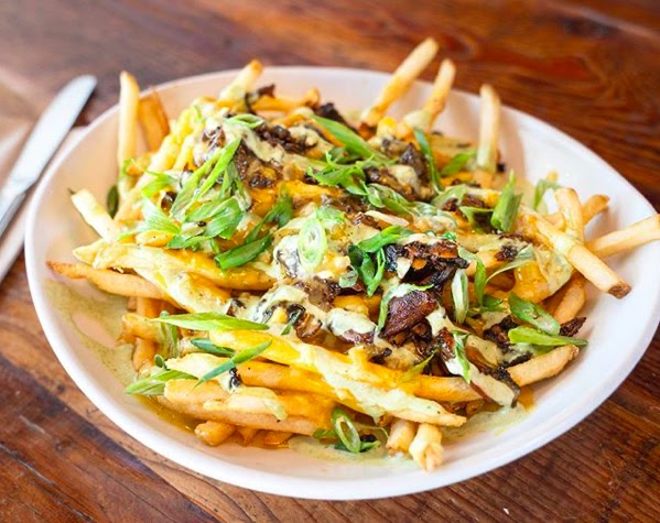 TheLABAntiMall's tweet photo. We spend every Thursday at @seabirdskitchen indulging ourselves on their Zippy Papas Day special! Swap any fries with this ""cheesy"" rendition every Thursday.
PC: @seabirdskitchen https://t.co/cNqBRjRNoR