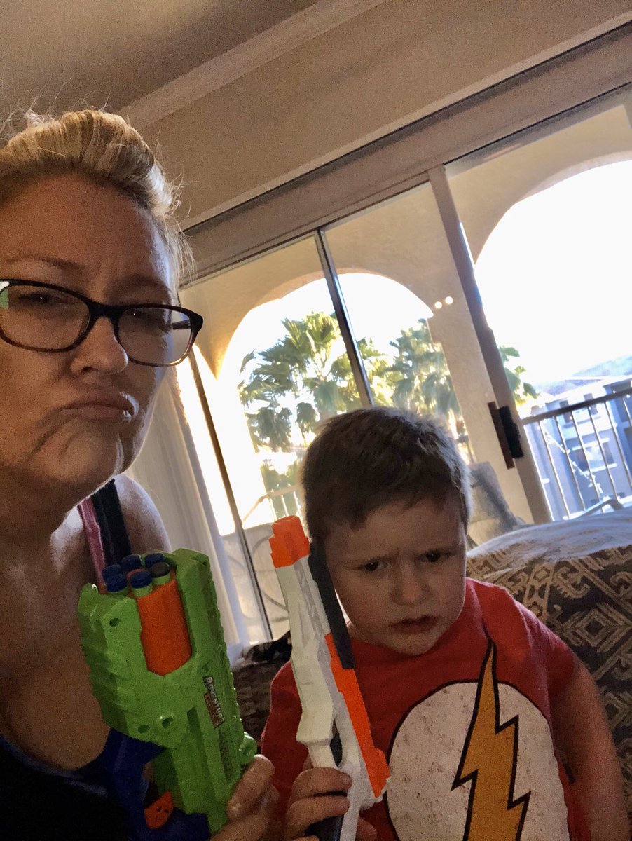 debblair26's tweet photo. Nerf war tonight #onlikedonkeykong #bestnannyever #meanmuggin https://t.co/A7xAvW0dQl