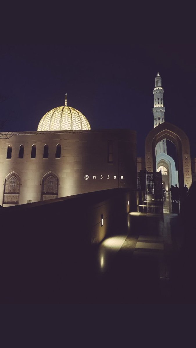 اللهُم في يوّم الجُمعة إرحم من ضمه التُراب و أشفِ من أنهكه الوجع و أغِث من أثقلهُ الهم .🕊