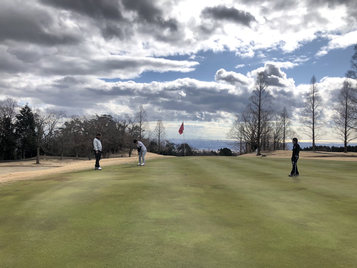 ikeada_no_ryu's tweet photo. 初の本コース🏌️‍♂️

練習あるのみ👌
#本コース #池田カンツリー倶楽部
#初めて #もっと練習しよ https://t.co/erNNQt4s3r