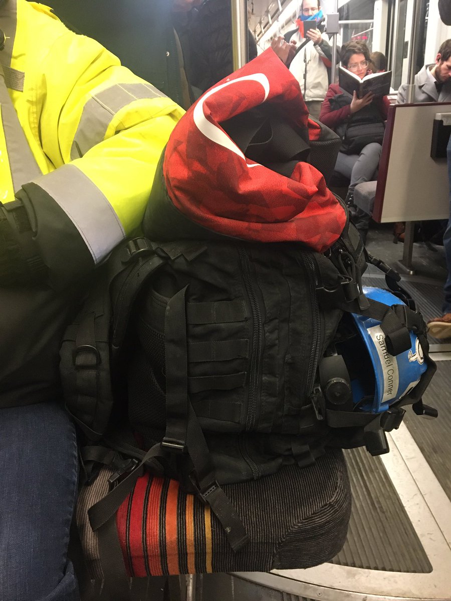 OverSharerRTD's tweet photo. #ImportantBag https://t.co/xf5yzdf7hw