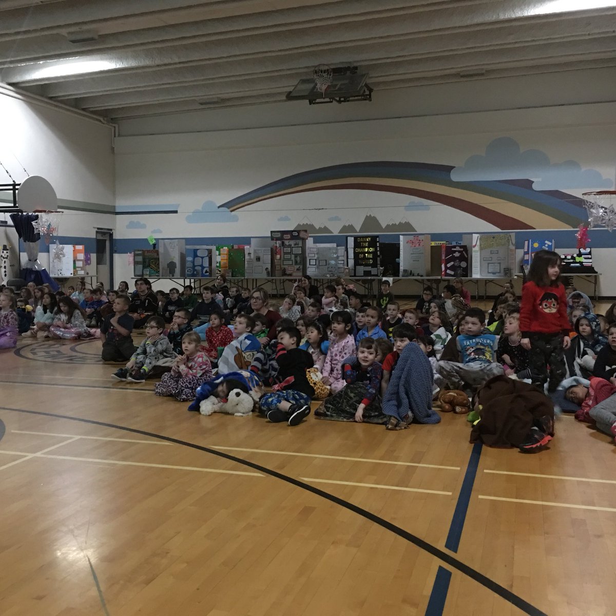Everlearning1's tweet image. Great day to read to the kids st St. Gregory’s Snuggle Up and Read! #ecsrdSTRENGTH