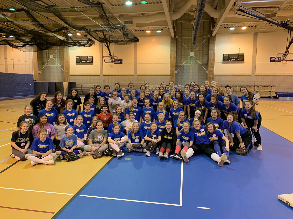We wrapped up our middle school clinic series tonight. These girls worked hard over the past three weeks - the future is bright!