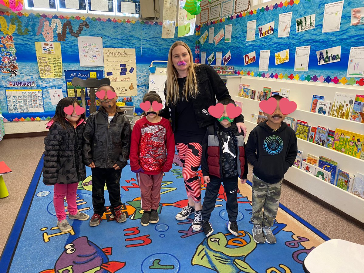 MehcizAmanda's tweet photo. Kindness Week!! #teamcasaloma https://t.co/3oFIeuFnQr