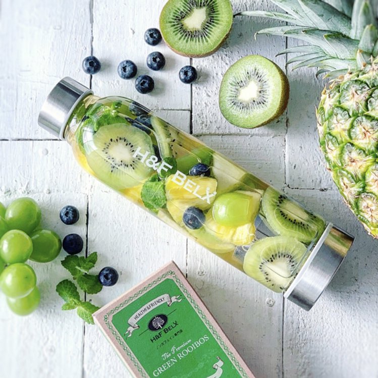 H&F BELX ガラスタンブラーガラスのタンブラーがとにかく可愛い。これ持って出かけるだけでテンション爆上がり。下の茶漉しにお茶入れて水かお湯注げばOK。いろんな味のルイボスティーも売ってて飽きもこないし、ノンカフェインなので妊婦さんや授乳中も安心して飲める。 https://a.r10.to/hIJJNb&nbsp;