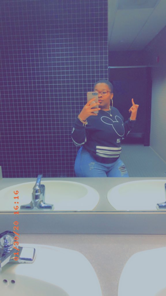 Joshy2Times's tweet photo. -SlimThick🥴💕 #HaventPostedInAWhile #FxckYou #BaldHeadCutiee🤪 https://t.co/HbqZmDizIv