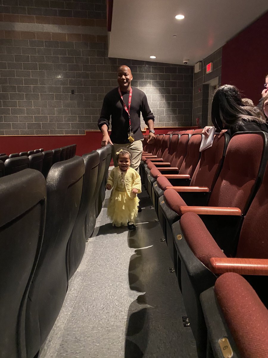 MrsORane1014's tweet photo. Beauty &amp; The Beast Jr. at #MHK was amazing! Congratulations to the cast &amp; crew. #EWRSD @joeorane https://t.co/6P10dhGkHq