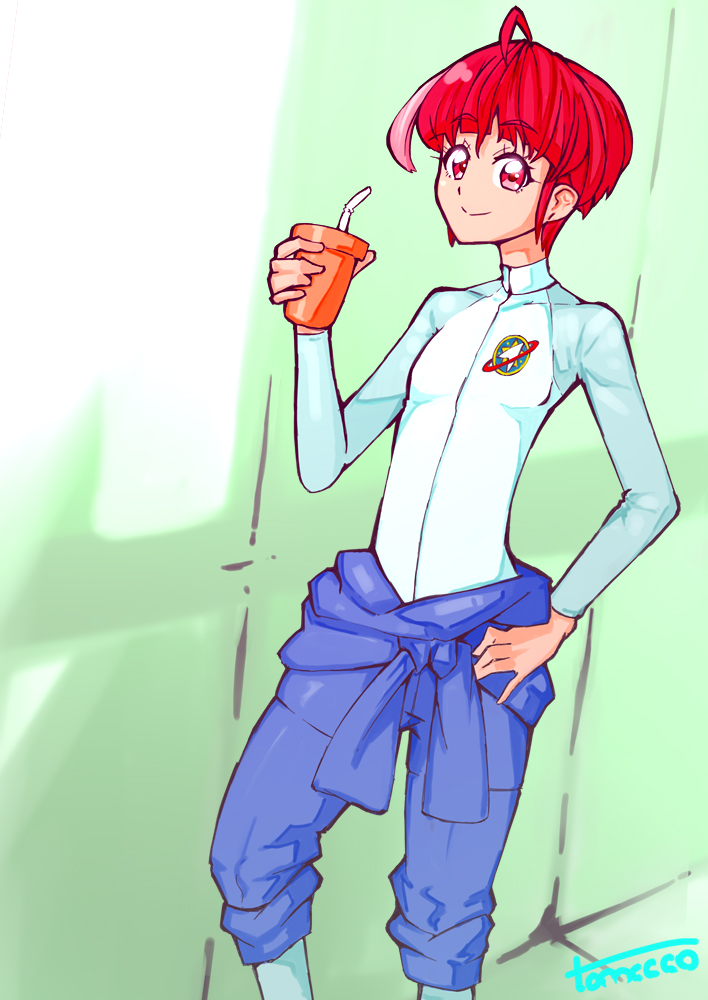 トムっ子 29歳 身長175cm 職業宇宙飛行士の星奈ひかるさんが 訓練中小休憩とってるところを新人 女性 がパシャってしたらカメラ目線でニコってしてくれたやつ 星奈ひかる 29歳