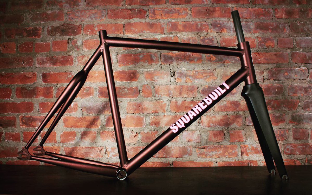 nycvelo's tweet photo. Released into the wild today: @cyclehawk’s new work frame from @squarebuilt! #Squid is one of the hardest working messengers in NYC &amp; is a true inspiration, keep an eye out for him on the new whip on the streets!

#madeinbrooklyn #messlife #cyclehawk https://t.co/BMzlTi6R6a